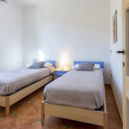 Josephine Con Piscina E Parco Per 8 Ospiti Villa *