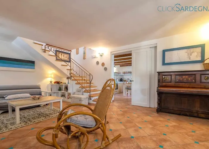 Josephine Con Piscina E Parco Per 8 Ospiti *