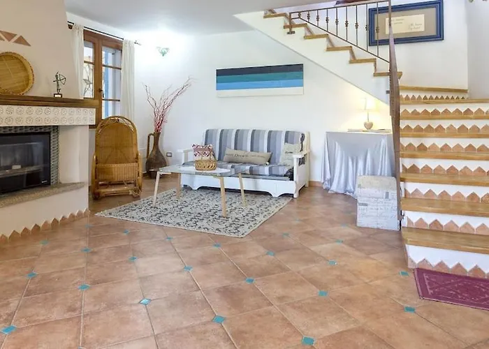 Josephine Con Piscina E Parco Per 8 Ospiti